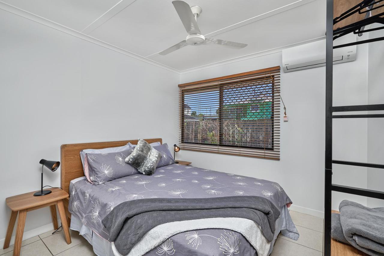 Villa The Red Sparrow 2 Cairns Exterior foto
