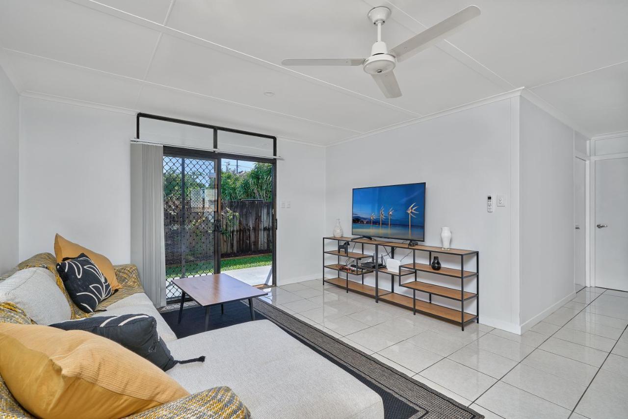 Villa The Red Sparrow 2 Cairns Exterior foto