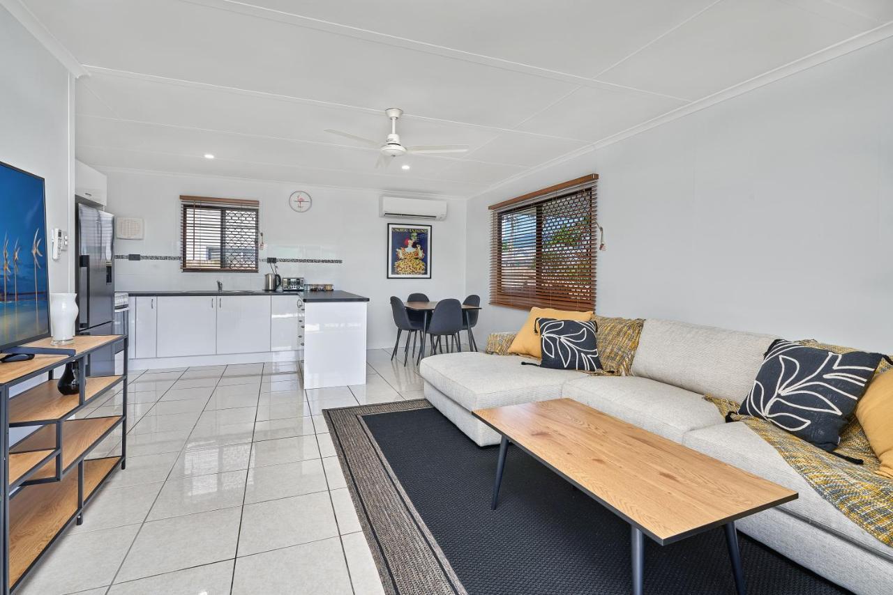 Villa The Red Sparrow 2 Cairns Exterior foto